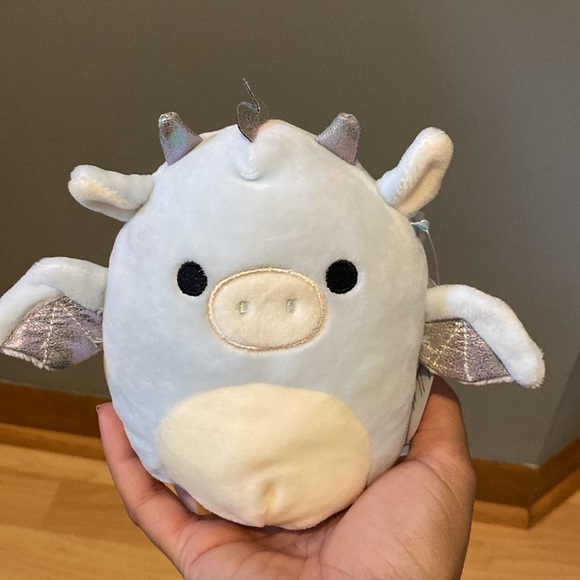 BRAND NEW SQUISHMALLOW DRAGON  5 YEAR 2019! NWT. SMOKE FREE HOME! - Picture 2 of 6